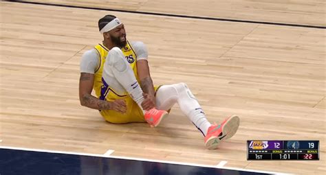 anthony davis foot injury